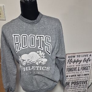 ROOTS Crewneck Logo Sweatshirt. Size Small